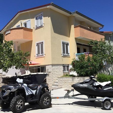Apartments Prahovic Ždrelac 外观 照片