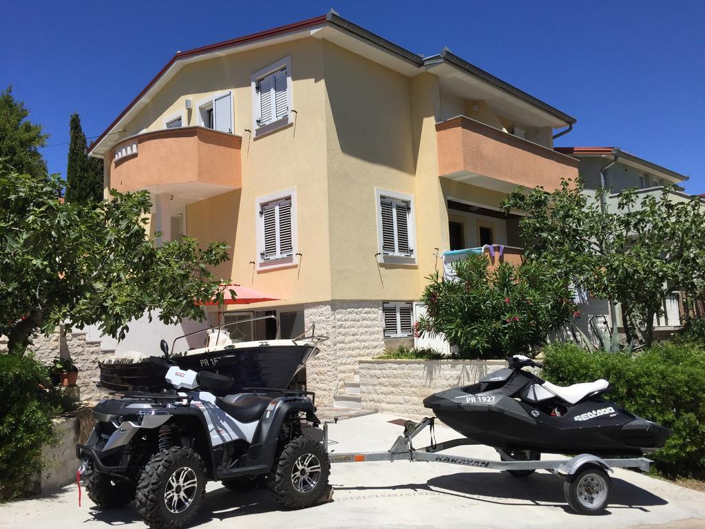 Apartments Prahovic Ždrelac 外观 照片