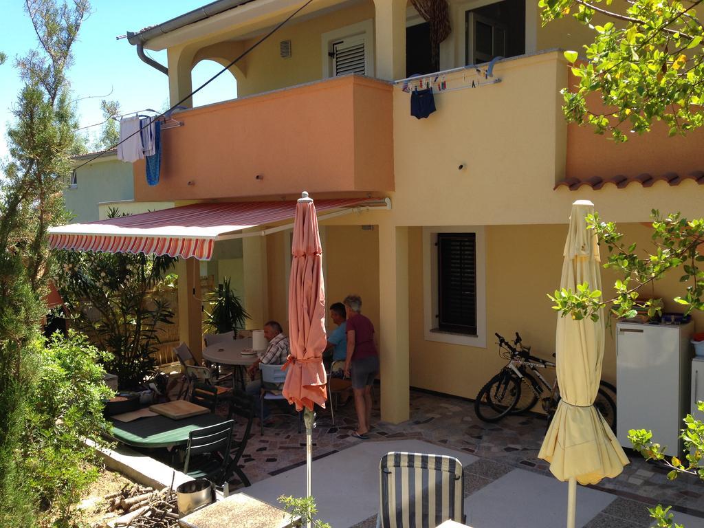Apartments Prahovic Ždrelac 外观 照片